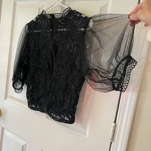 Peach blouse coverlet zipper black lace puff half sleeves sexy fun like new - Picture 4 of 13